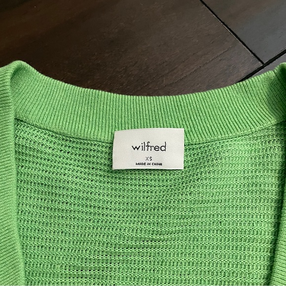 Aritzia light cropped cardigan - Picture 3 of 3